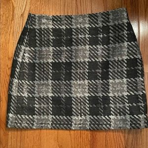 Women’s Houndstooth Skirt, size 2P